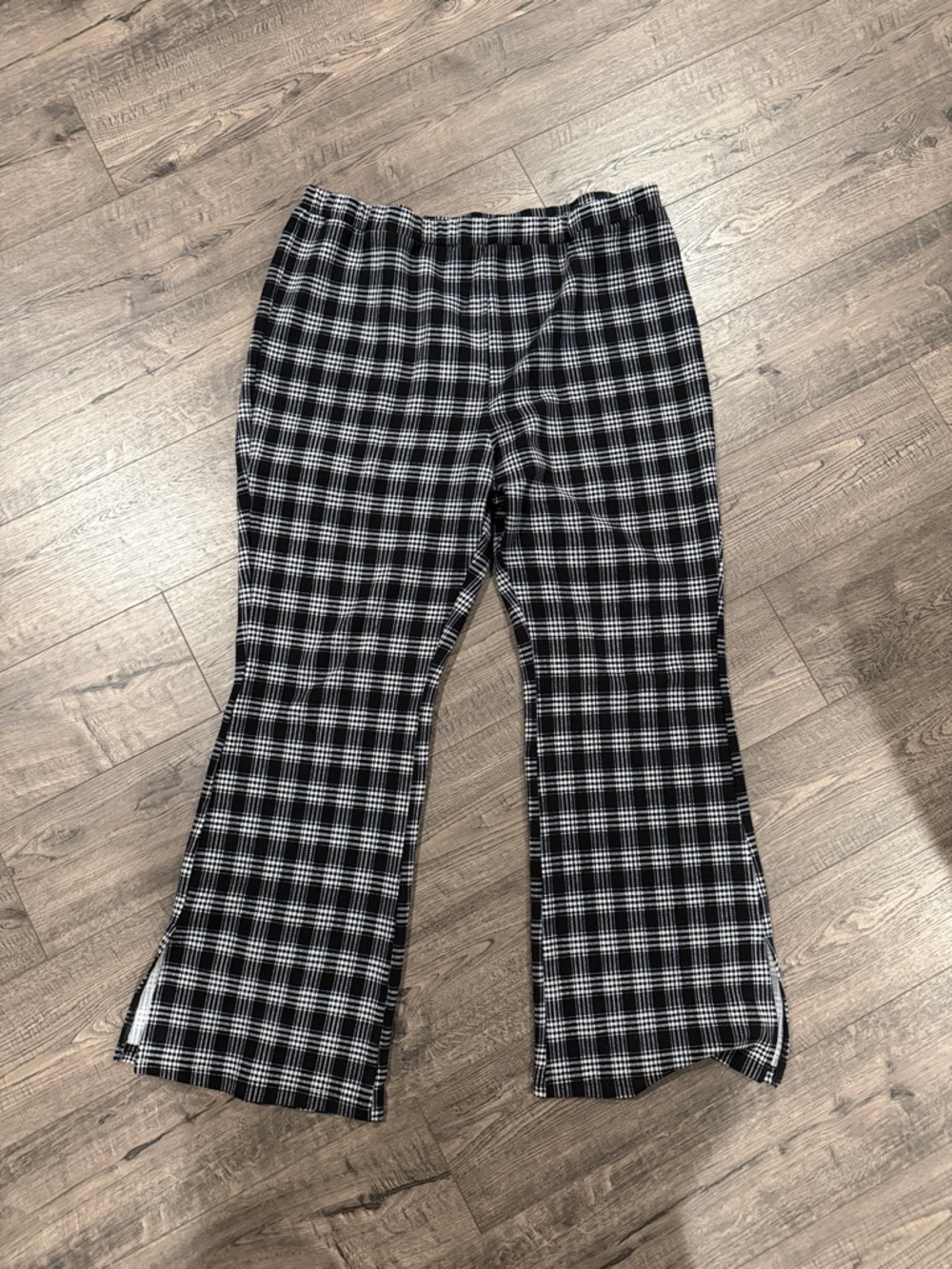 SHEIN Black & White Plaid Flare Pants